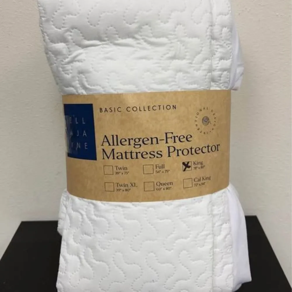 King Mattress Protector White Allergen-Free New